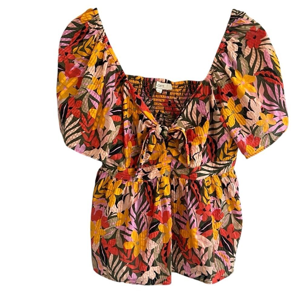 Loft Womens Floral Babydoll Top Size M Flutter Sleeve Tropical Resort Flowy